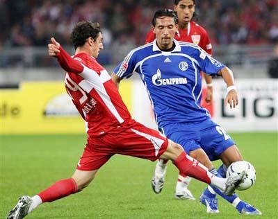 繁犯规或失 繁犯规或失